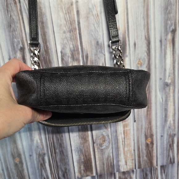 Michael Kors Black Pebble Leather Crossbody Bag - Picture 3 of 7
